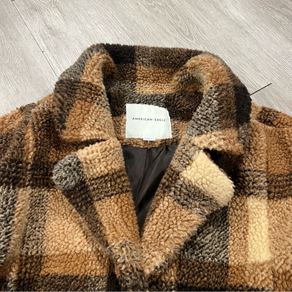 American Eagle Women's Oversized Faux Sherpa Plaid BrownCoat Size XS old money - Picture 3 of 6
